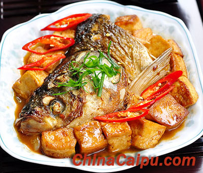 红烧鱼头豆腐怎么做？